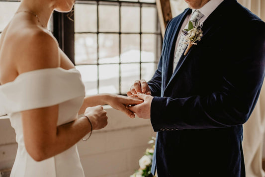 Die 10 persönlichsten Geschenke zur Hochzeit 2025